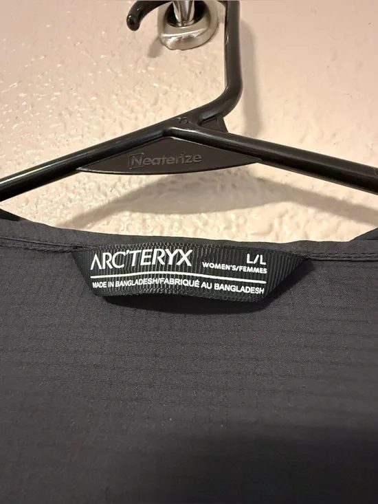 Arc'teryx Squamish Hoody Black L Lightweight Windbreaker Water Repellent Shell - Picture 7 of 8